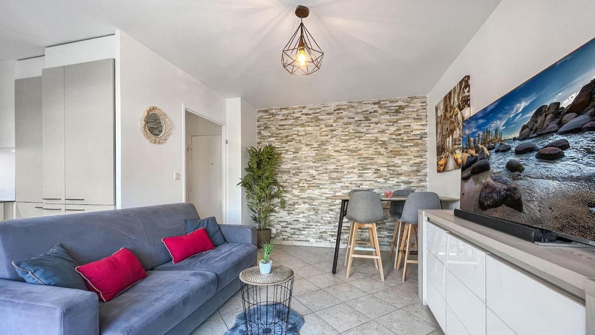 Homey Precioso - Terrasse Privee - Wifi Et Netflix Apartment *